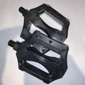 Pedales 1/2 plasticos fp