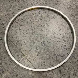 Llanta 26 Gipiemme 36 agujeros color aluminio anodizadas con ojalillos Italia