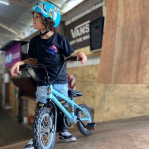 Bicicleta Deluxe 12 Base bmx
