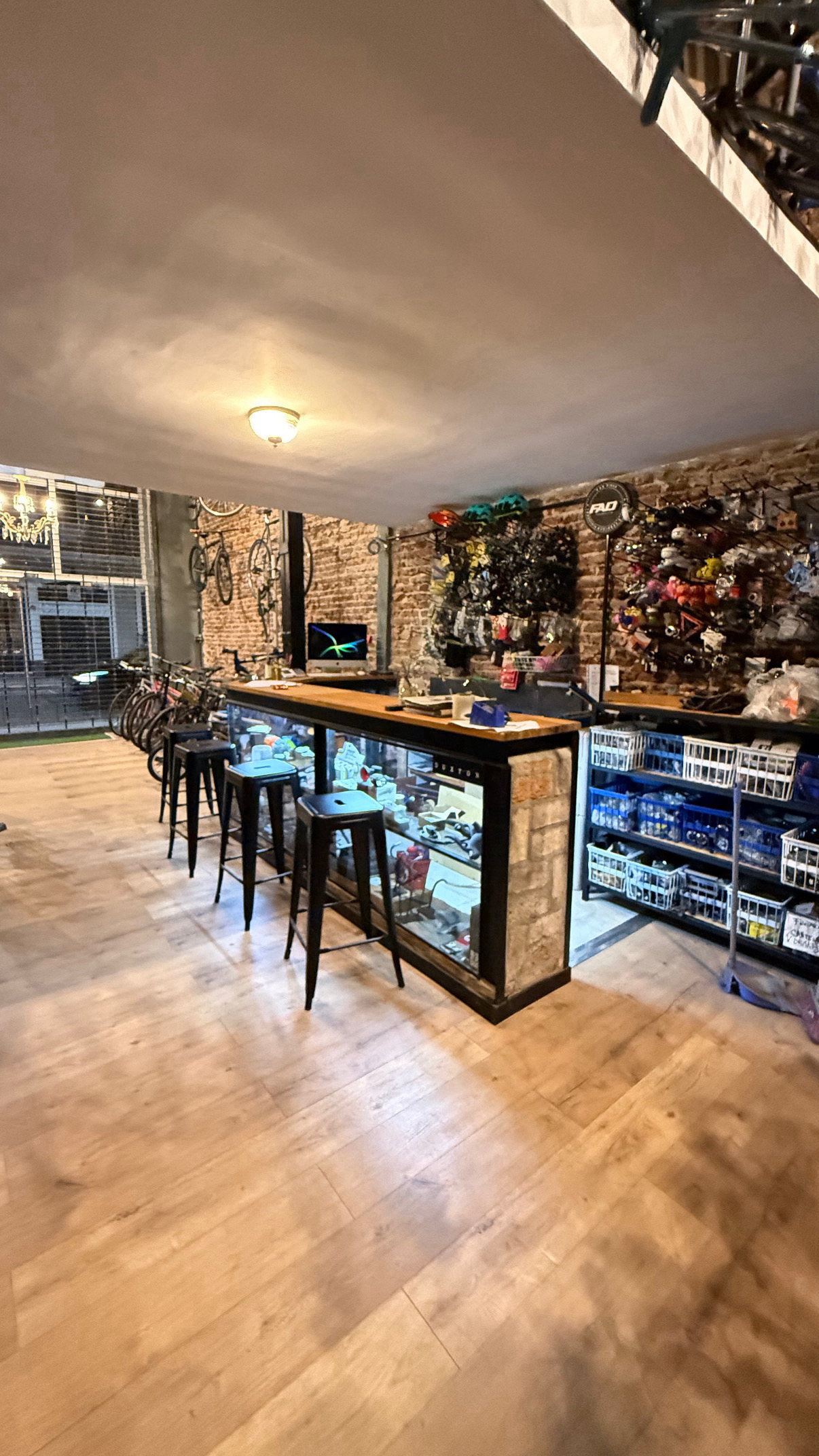Interior del showroom Duxton en Rosario