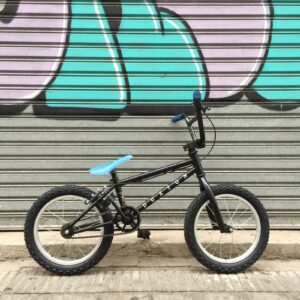 Bicicleta Deluxe 16 Base (varios colores)
