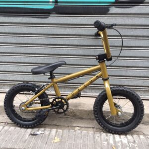 Bicicleta Deluxe pro 12 Dorada